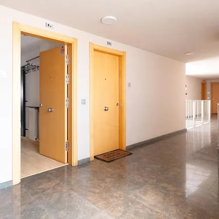 Duplex Per A 6 Amb Terrassa - *